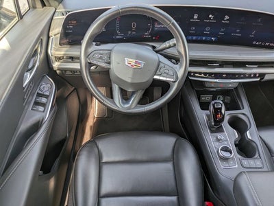 2025 Cadillac XT4 Premium Luxury
