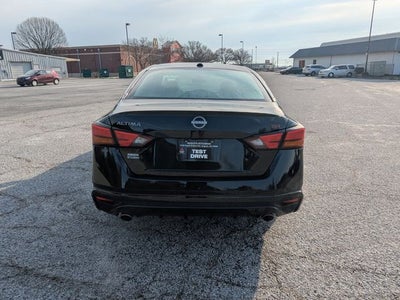 2023 Nissan Altima 2.5 SR