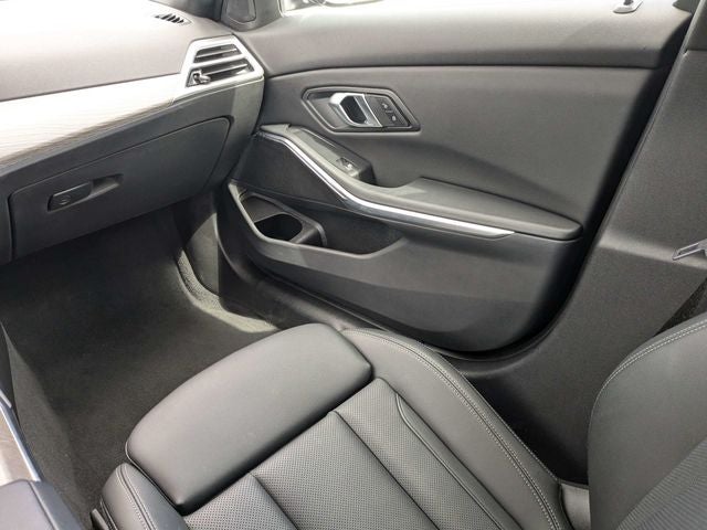 2025 BMW 3 Series 330i