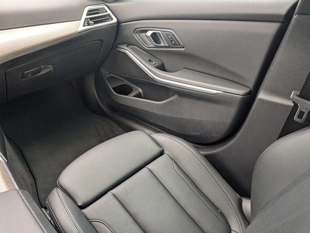 2025 BMW 3 Series 330i
