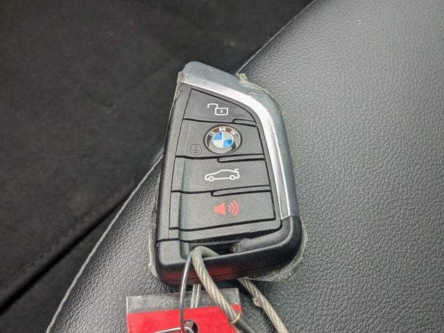 2025 BMW 3 Series 330i