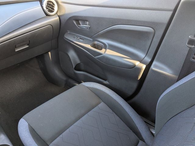 2023 Nissan Versa 1.6 SV