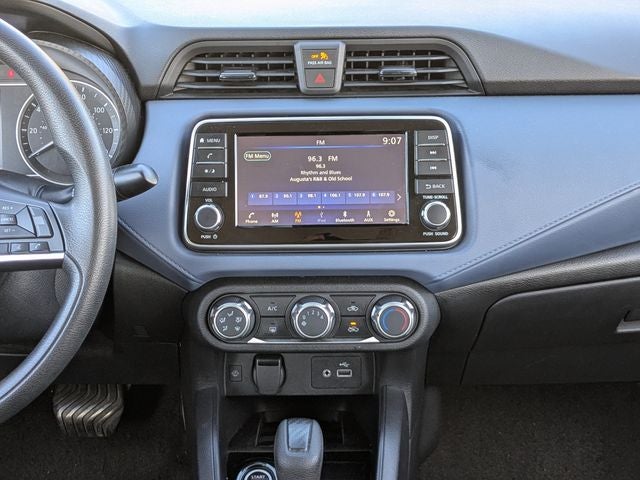 2023 Nissan Versa 1.6 SV