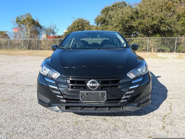 2023 Nissan Versa 1.6 SV