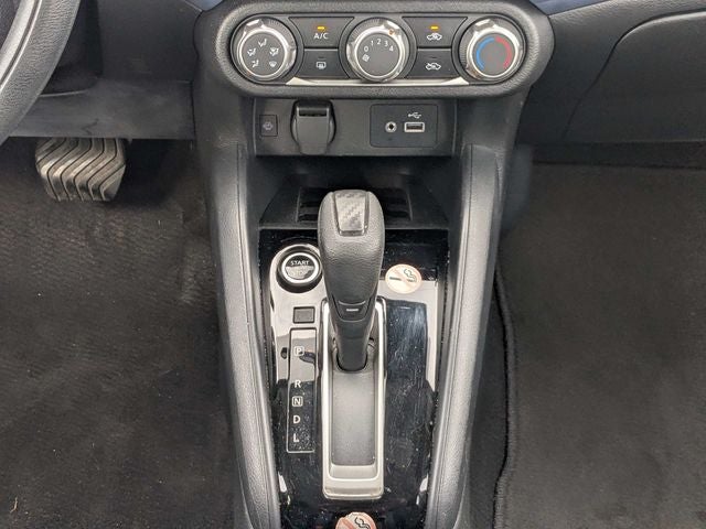 2024 Nissan Versa 1.6 SV