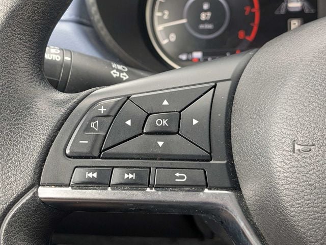 2024 Nissan Versa 1.6 SV