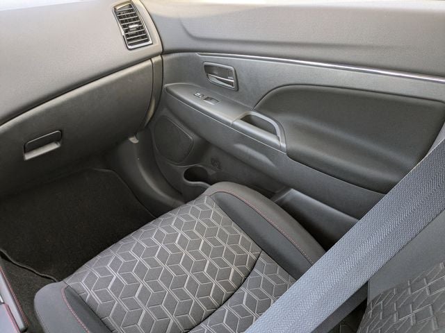 2026 Mitsubishi Outlander Sport 2.0 LE