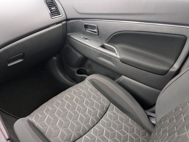 2026 Mitsubishi Outlander Sport 2.0 LE