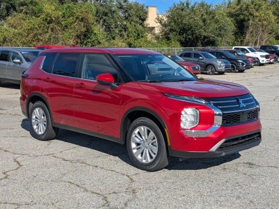 2025 Mitsubishi Outlander ES