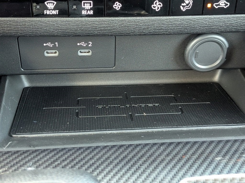 2025 Mitsubishi Outlander ES