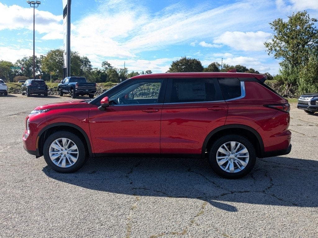 2025 Mitsubishi Outlander ES