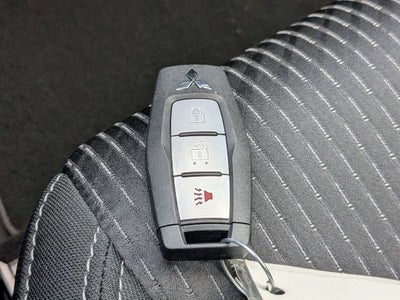 2026 Mitsubishi Outlander ES