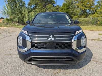 2026 Mitsubishi Outlander ES
