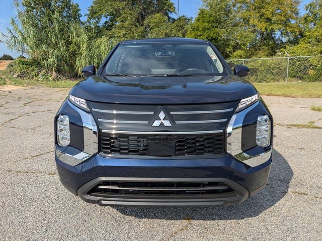 2026 Mitsubishi Outlander ES