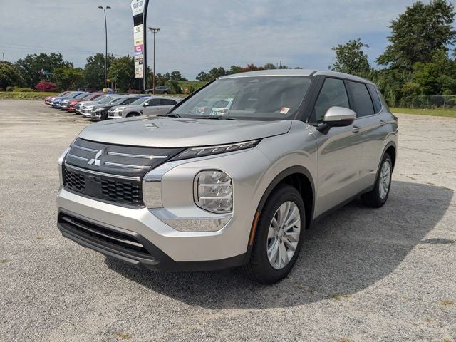 2026 Mitsubishi Outlander ES
