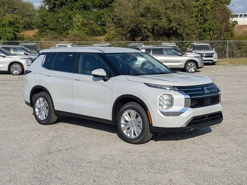 2026 Mitsubishi Outlander ES