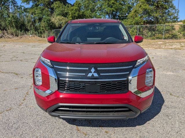 2026 Mitsubishi Outlander ES