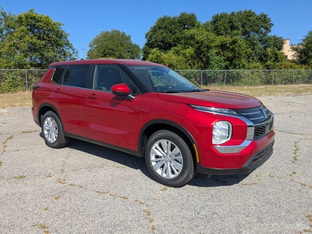 2026 Mitsubishi Outlander ES
