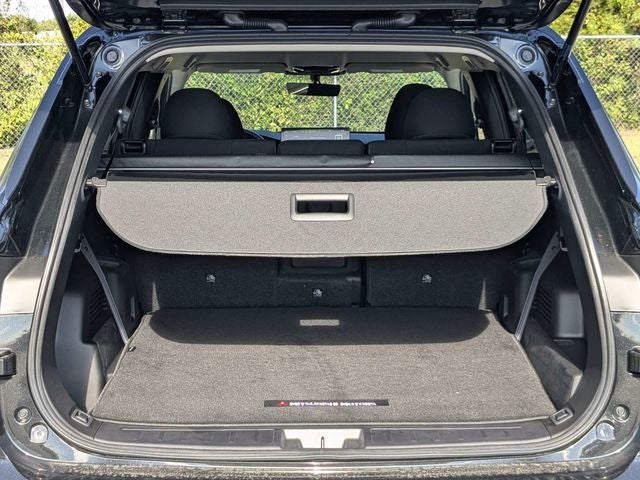 2026 Mitsubishi Outlander ES