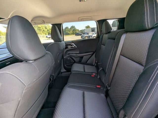 2026 Mitsubishi Outlander ES