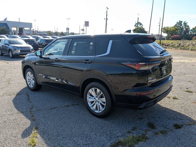 2026 Mitsubishi Outlander ES