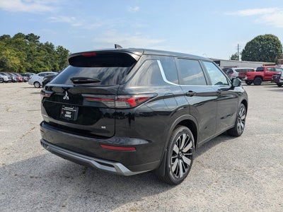 2025 Mitsubishi Outlander SE