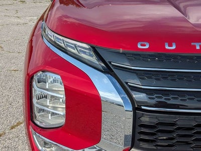 2024 Mitsubishi Outlander SE
