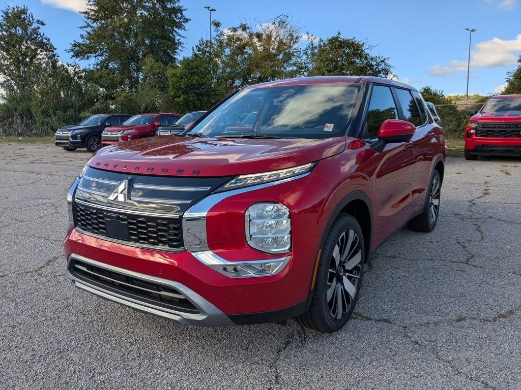 2025 Mitsubishi Outlander SE
