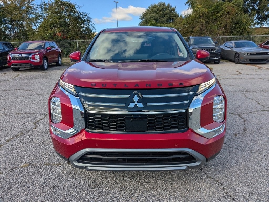 2025 Mitsubishi Outlander SE