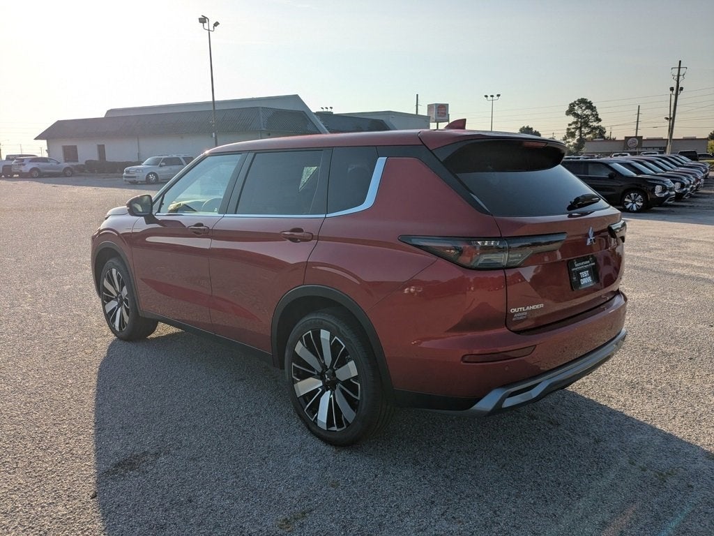 2025 Mitsubishi Outlander SE