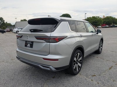 2025 Mitsubishi Outlander SE