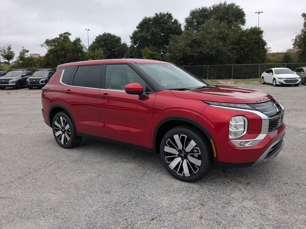 2025 Mitsubishi Outlander SE