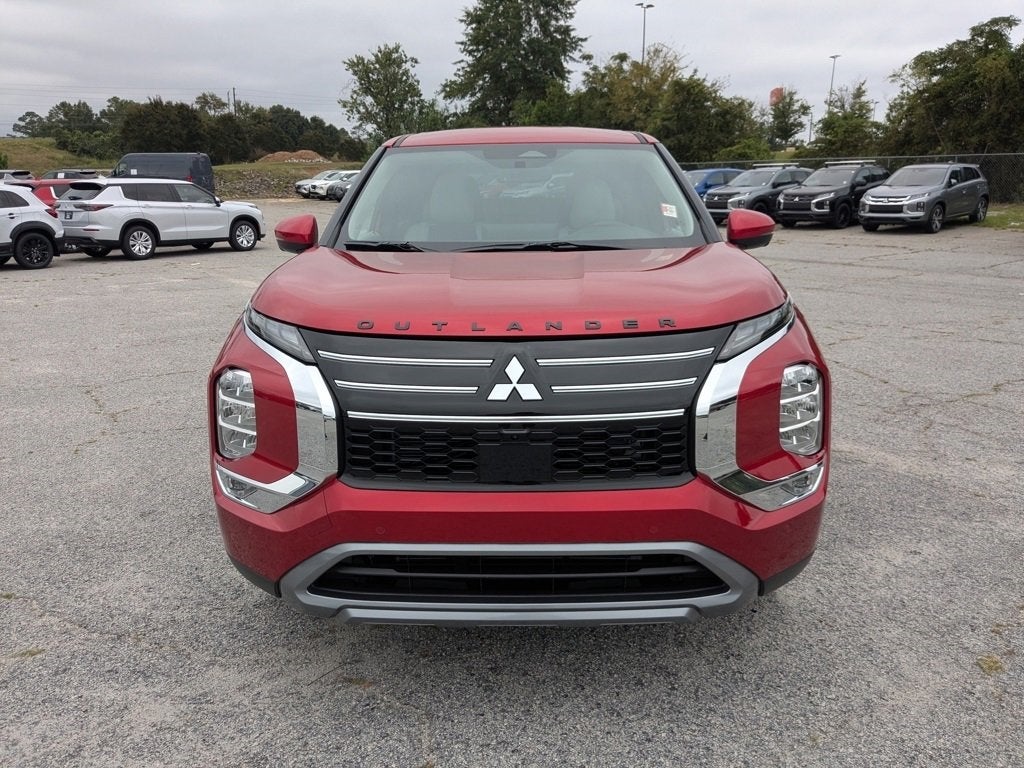 2025 Mitsubishi Outlander SE