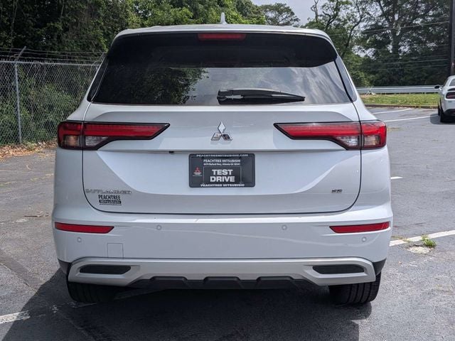 2024 Mitsubishi Outlander SE