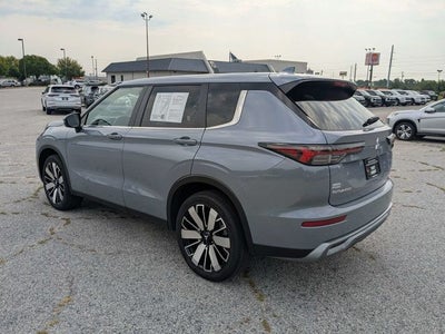 2025 Mitsubishi Outlander SE