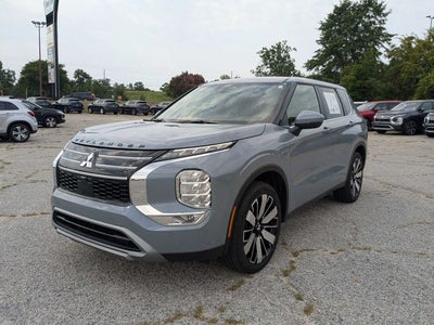 2025 Mitsubishi Outlander SE
