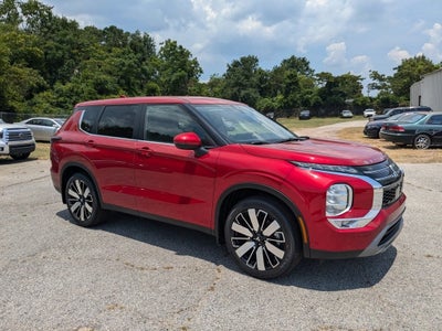 2025 Mitsubishi Outlander SE