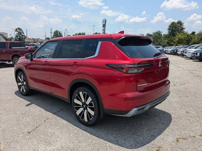 2025 Mitsubishi Outlander SE