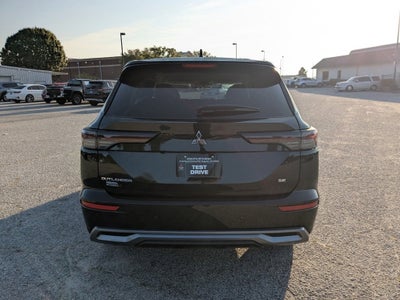 2025 Mitsubishi Outlander SE