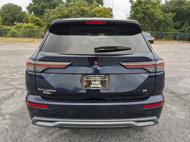 2026 Mitsubishi Outlander SE