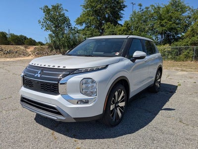 2026 Mitsubishi Outlander SE