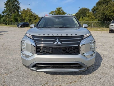 2026 Mitsubishi Outlander SE
