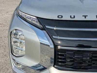 2026 Mitsubishi Outlander SE