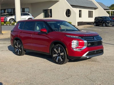 2026 Mitsubishi Outlander SE