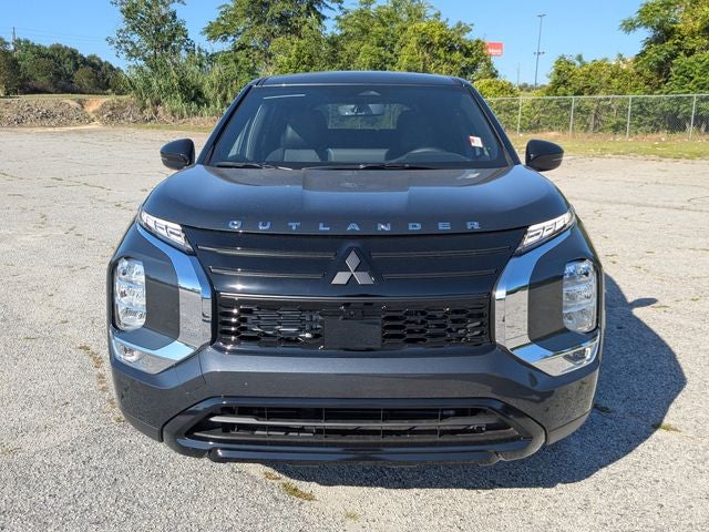 2026 Mitsubishi Outlander LE