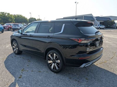 2026 Mitsubishi Outlander SE