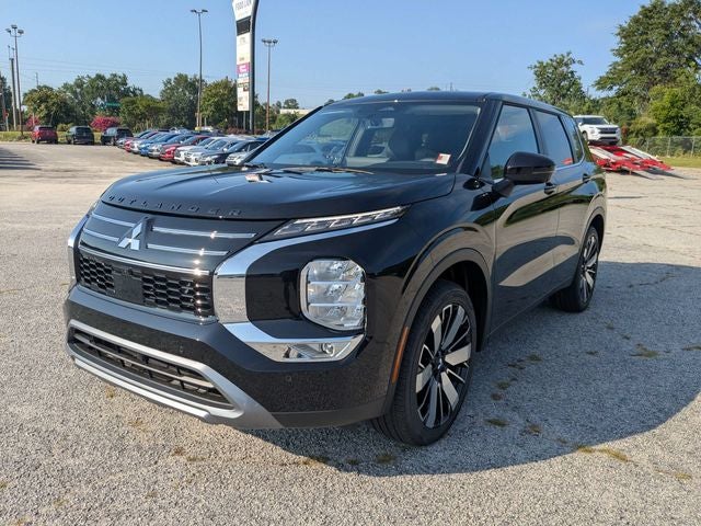 2026 Mitsubishi Outlander SE