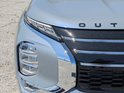 2026 Mitsubishi Outlander SE