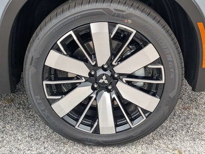 2026 Mitsubishi Outlander SE