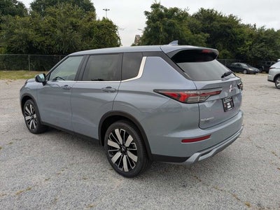 2026 Mitsubishi Outlander SE